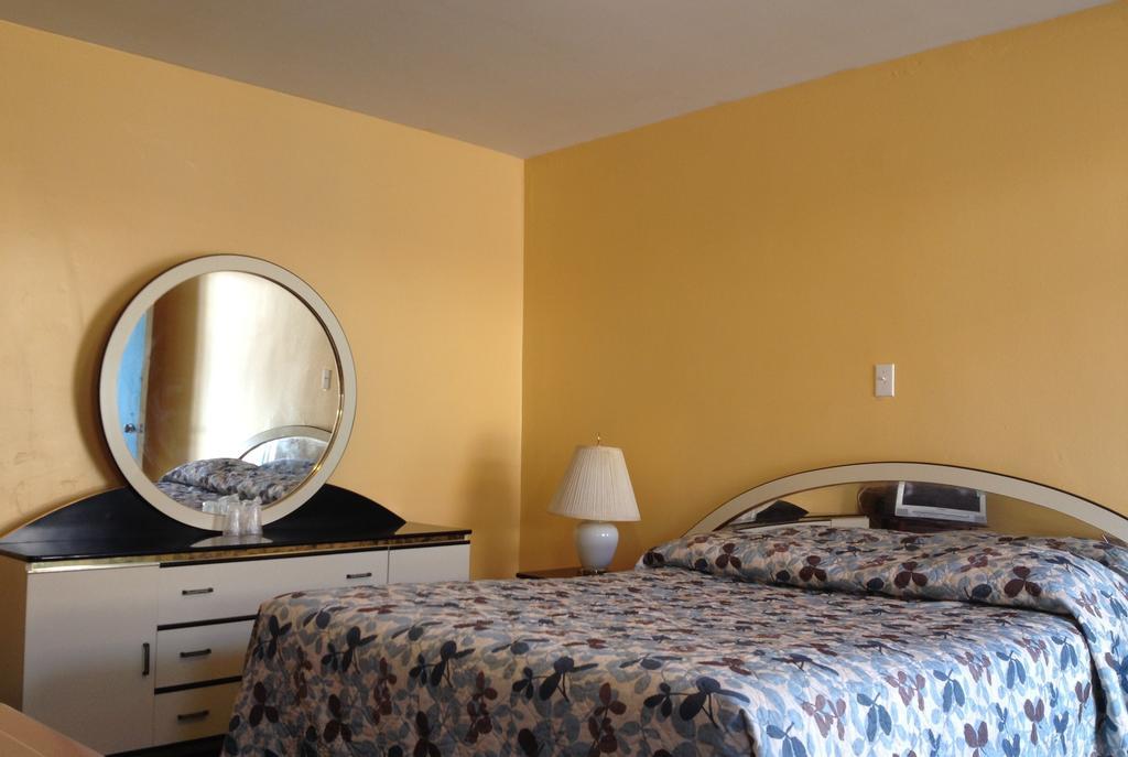 Motel Saint-Jacques Montréal Eksteriør bilde