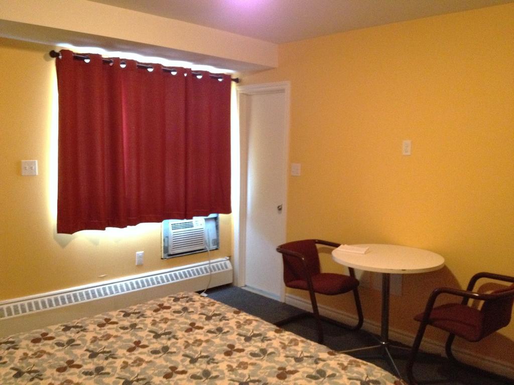 Motel Saint-Jacques Montréal Eksteriør bilde