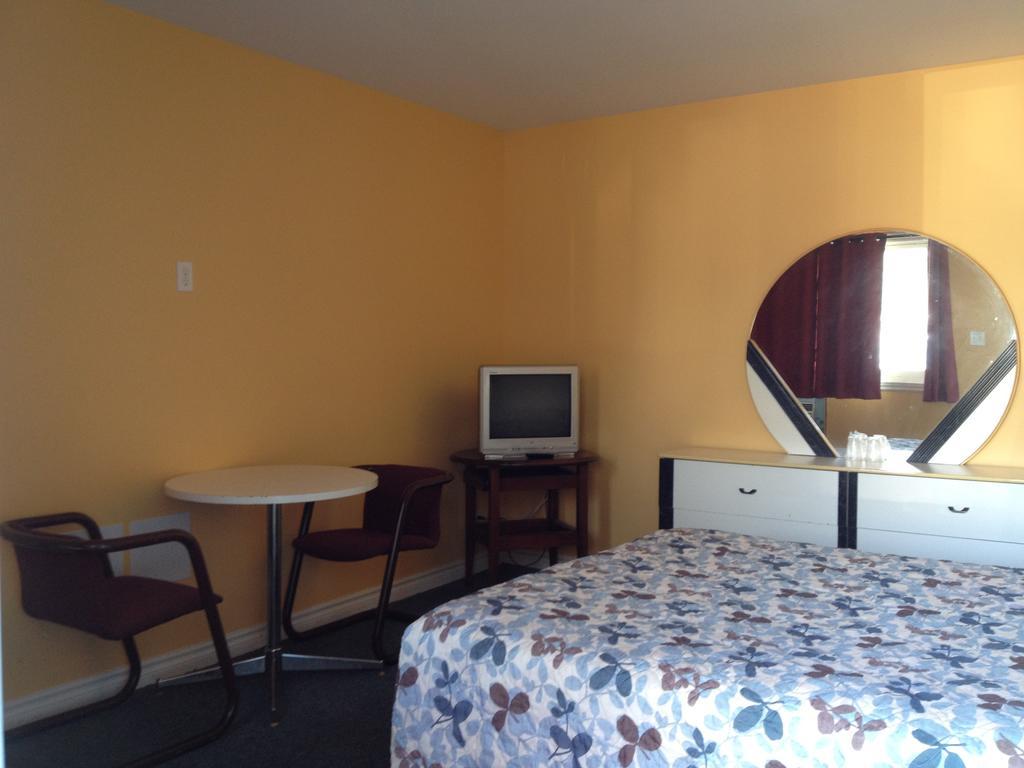 Motel Saint-Jacques Montréal Eksteriør bilde