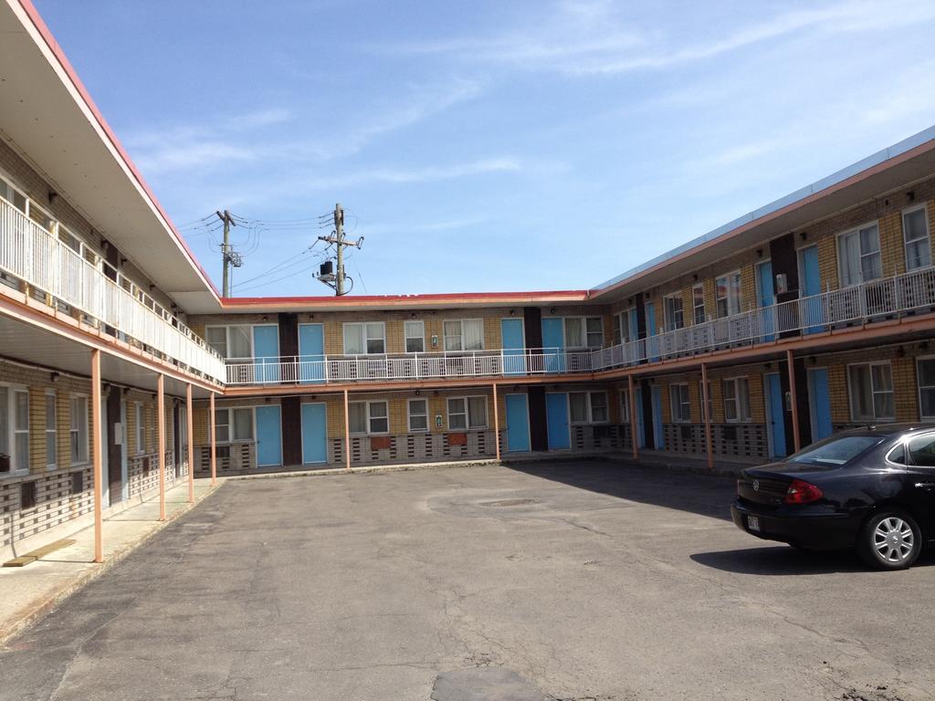 Motel Saint-Jacques Montréal Eksteriør bilde